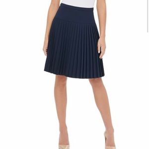 Tommy Hilfiger Pleated Skirt